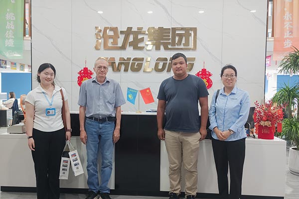 哈萨克斯坦客户