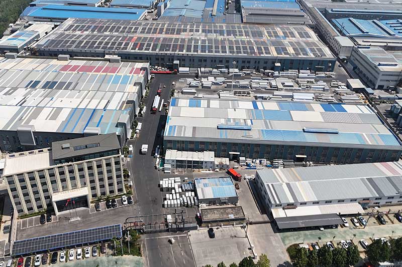 走进沧龙钢结构制造工厂