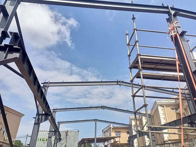 钢构布焊接车间安装