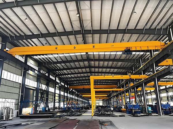 起重机厂房